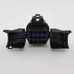 Eberspacher Hydronic 10 heater connector housing and terminals | 221000319300 