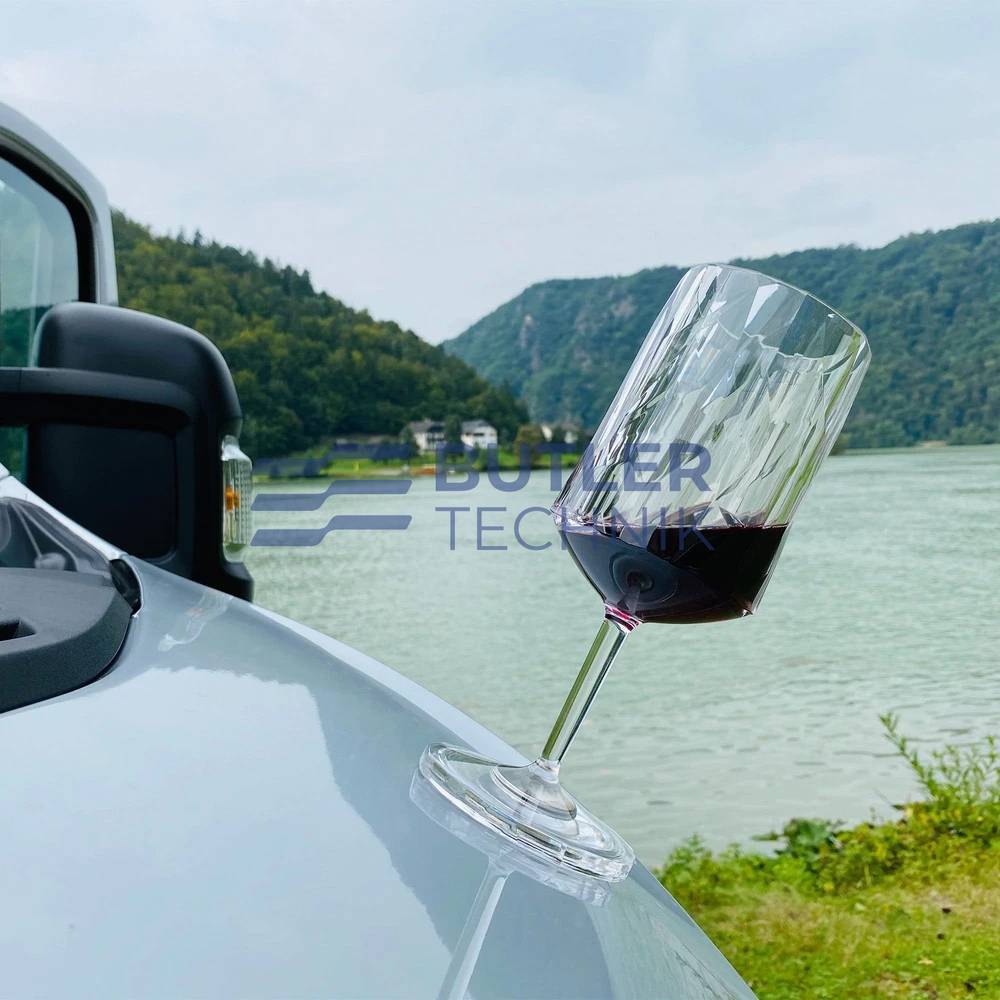 No Spill Wine Glasses Plastic with Magnetic Base - Silwy Product | Butler  Technik